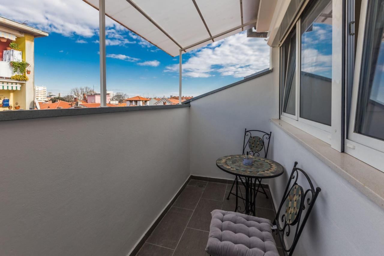 Kuki Apartment With Balcony ザダル エクステリア 写真