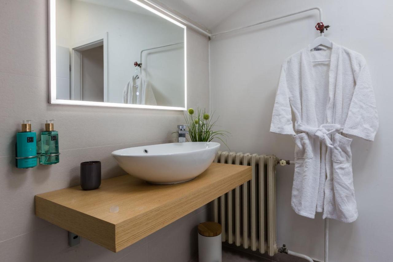 Kuki Apartment With Balcony ザダル エクステリア 写真