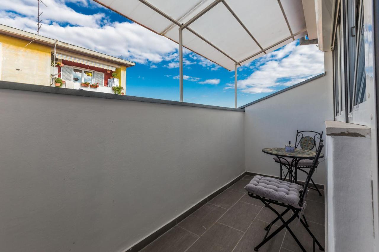 Kuki Apartment With Balcony ザダル エクステリア 写真